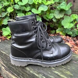 Vintage 90's Dr. Martens England Black Leather Combat Boots Women's 8 US / 6 UK